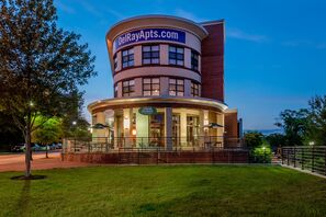 Del Ray Central