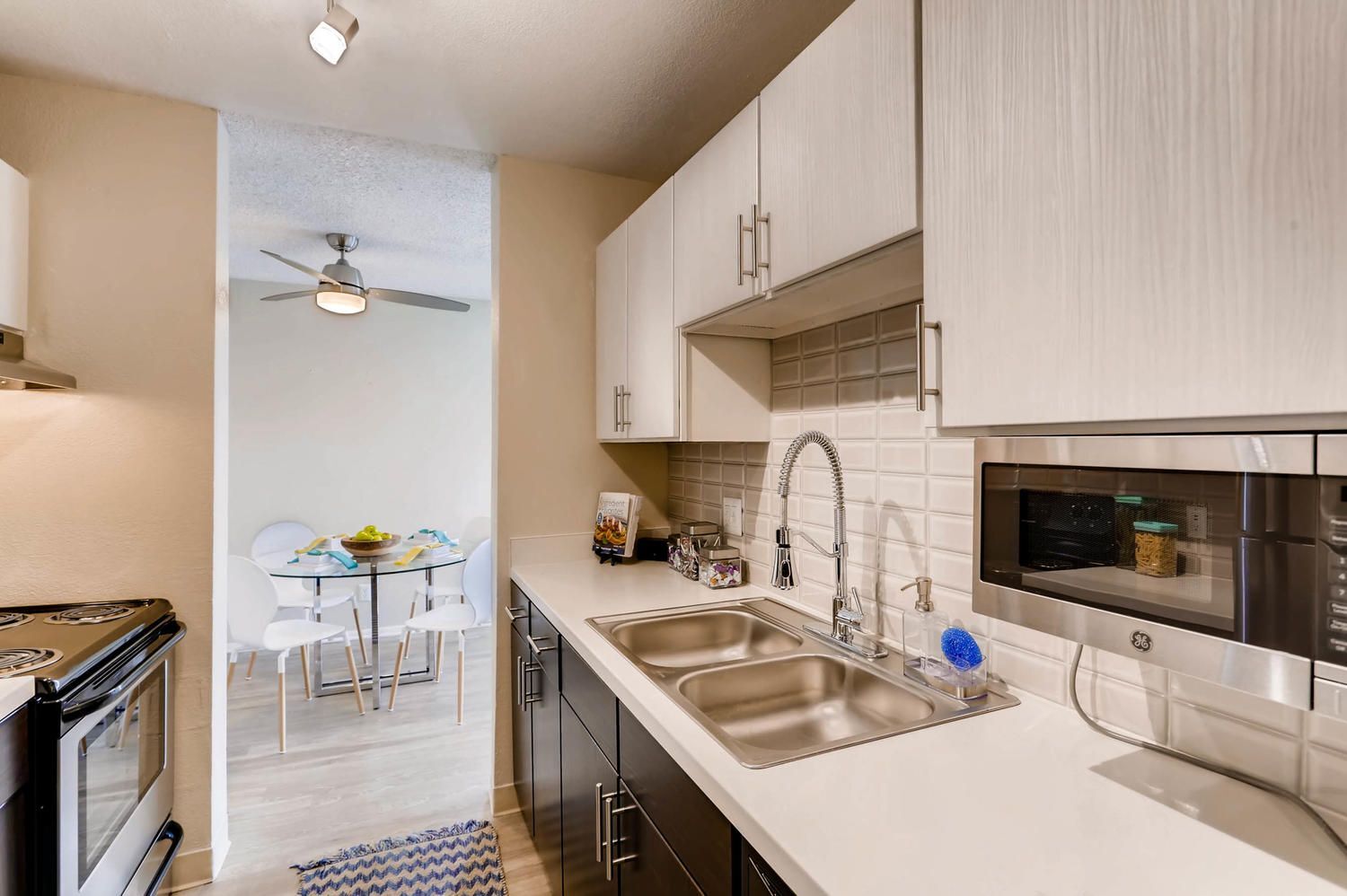 Lakeview Towers at Belmar Image 77