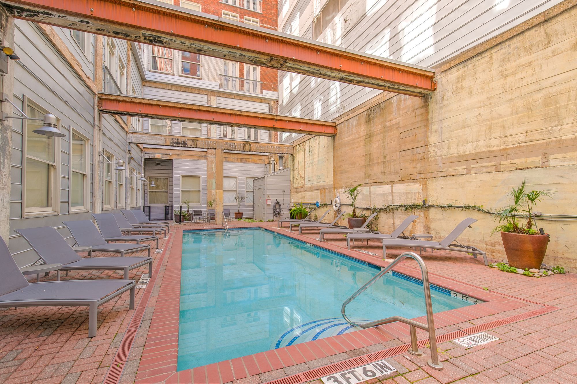 Interurban Building Image 21