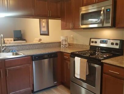 1 Bed / 1 Bath Apt.: Beds - 1: Baths - 1: SqFt Range - 720 to 720