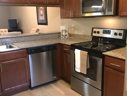 1 Bed / 1 Bath Apt.: Beds - 2: Baths - 2: SqFt Range - 920 to 920