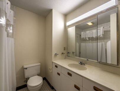 A1G: Beds - 2: Baths - 1.5: SqFt Range - 1150 to 1150