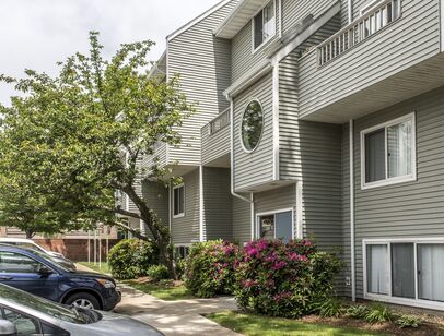 A1G: Beds - 3: Baths - 1.5: SqFt Range - 1200 to 1200