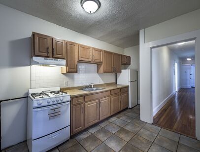 400 Cambridge Block-1Bd: Beds - 1: Baths - 1: SqFt Range - 525 to 525