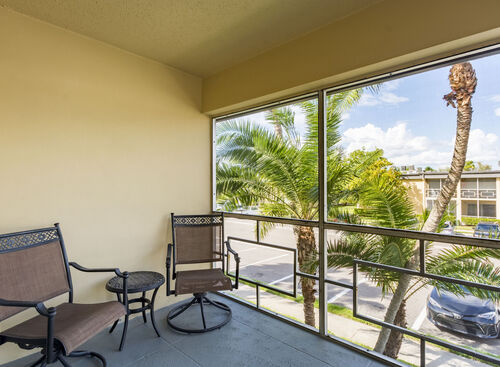 The Elite: Beds - 1: Baths - 1: SqFt Range - 750 to 750