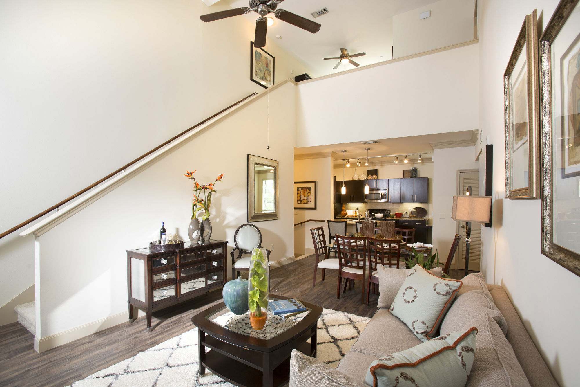 Braeswood Place Image 21