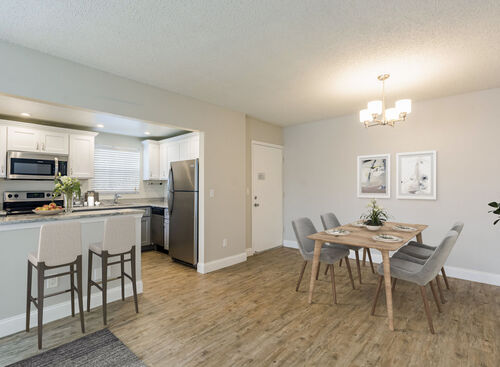 The Elite: Beds - 1: Baths - 1: SqFt Range - 750 to 750