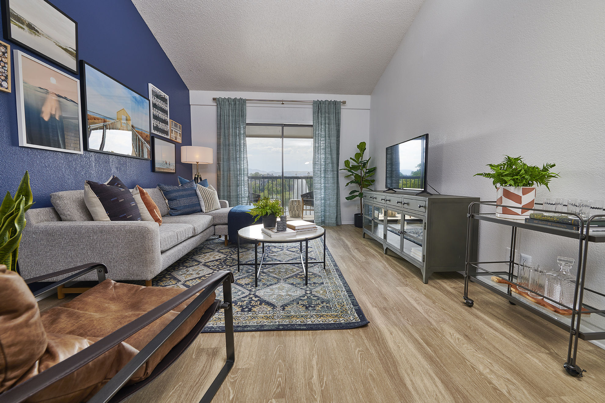 Lakeview Towers at Belmar Image 76