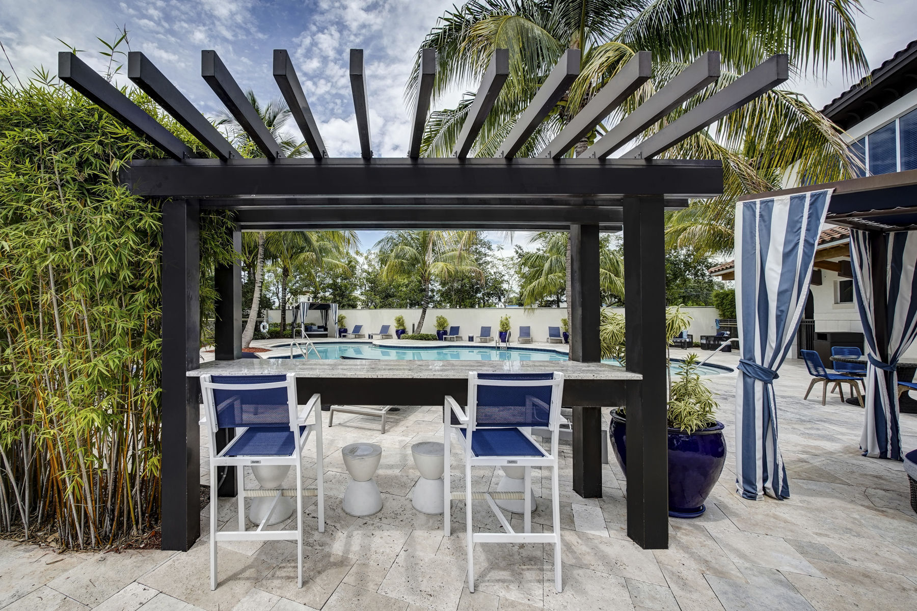 Solle Davie Luxury Apartments Image 33