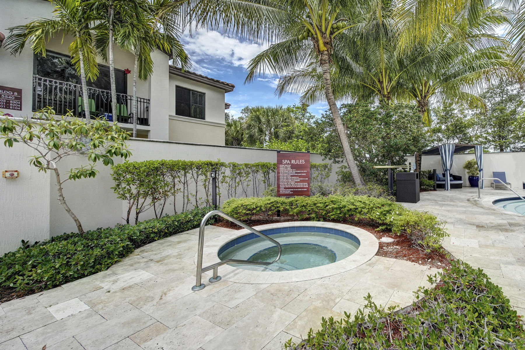 Solle Davie Luxury Apartments Image 53