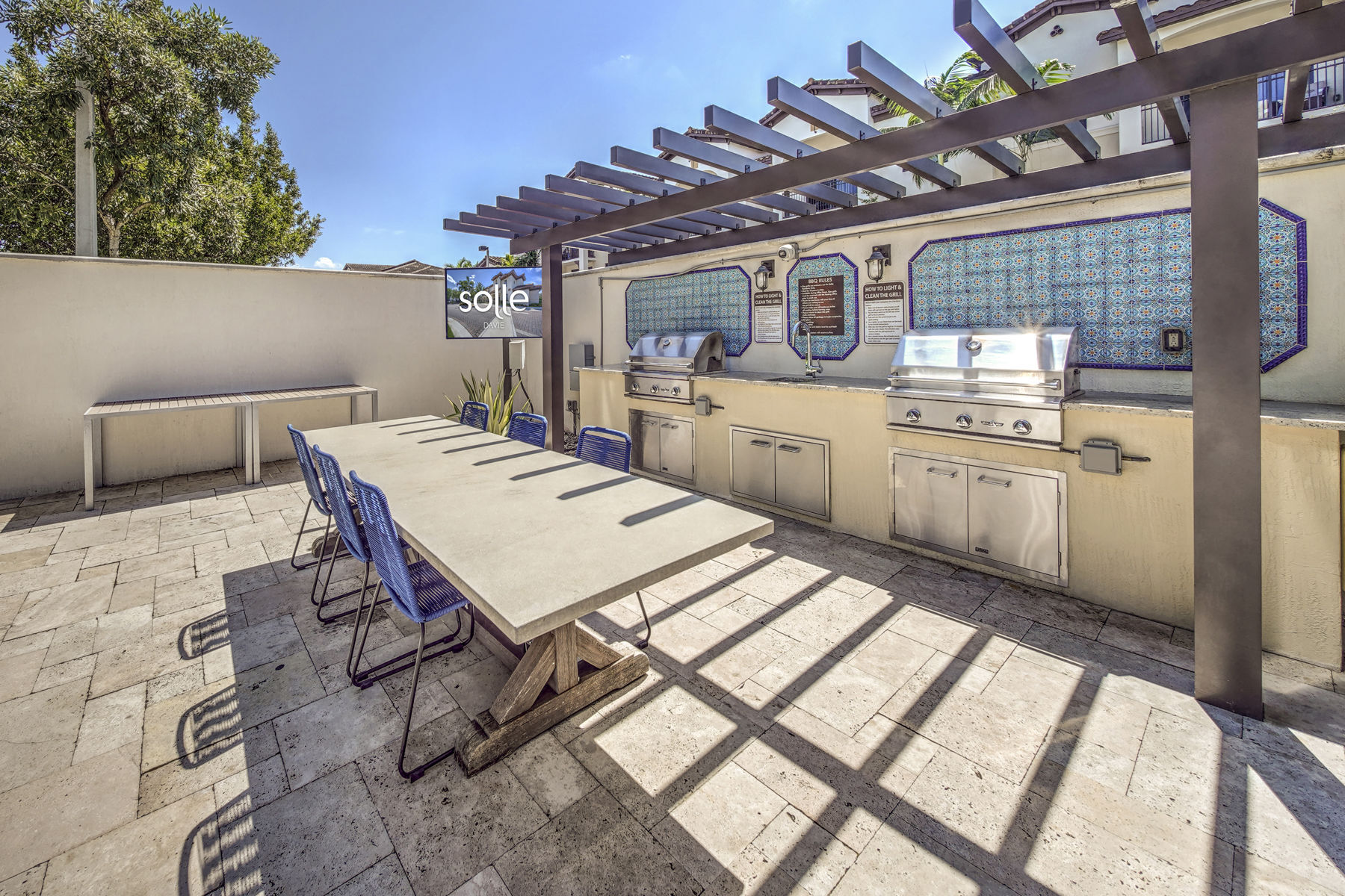 Solle Davie Luxury Apartments Image 49