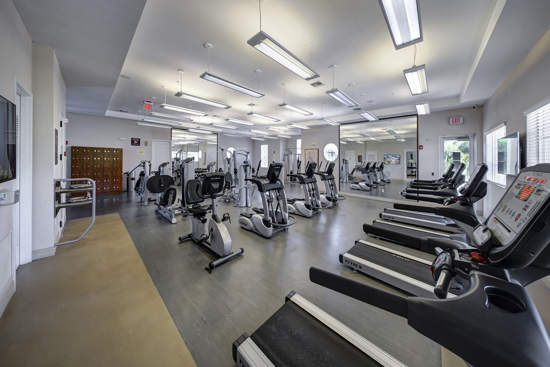 Solle Davie Luxury Apartments Image 44