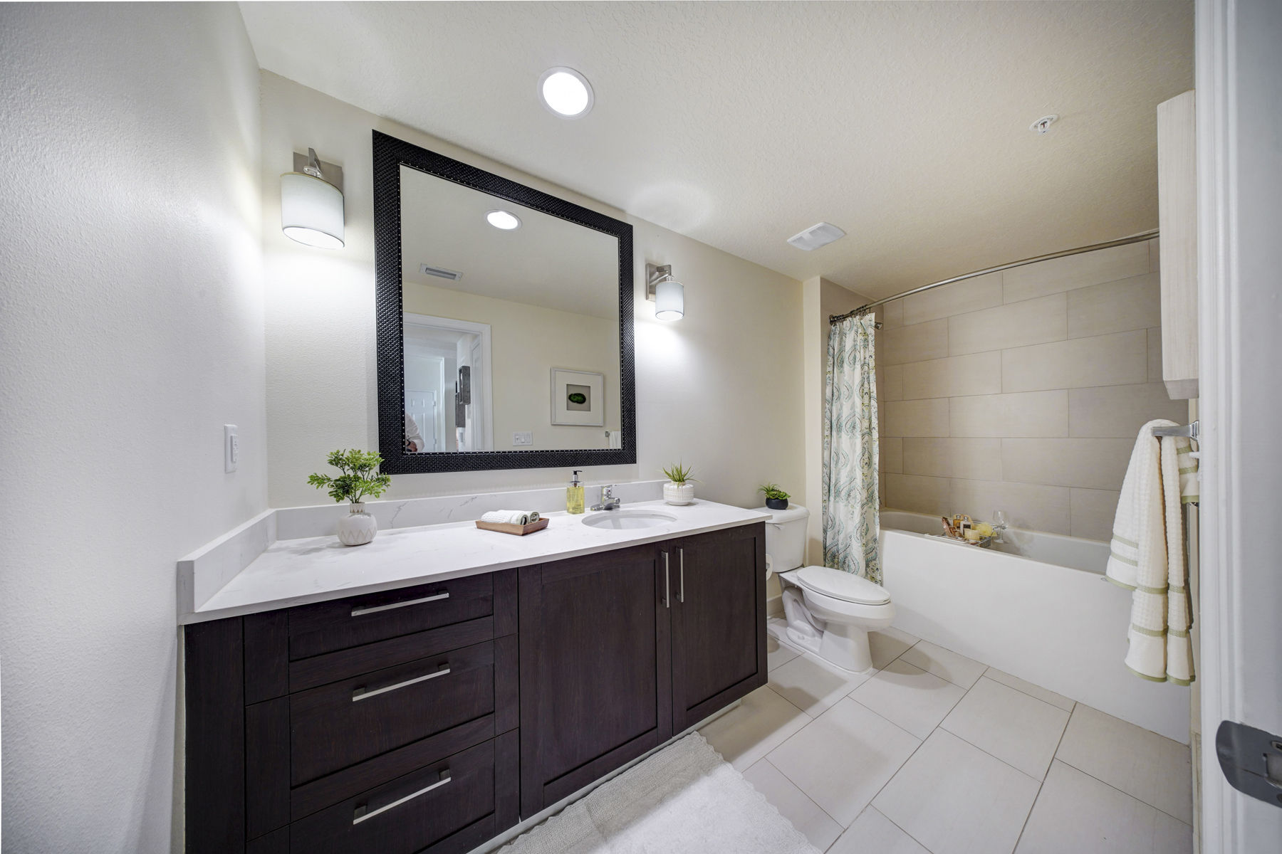 Solle Davie Luxury Apartments Image 38
