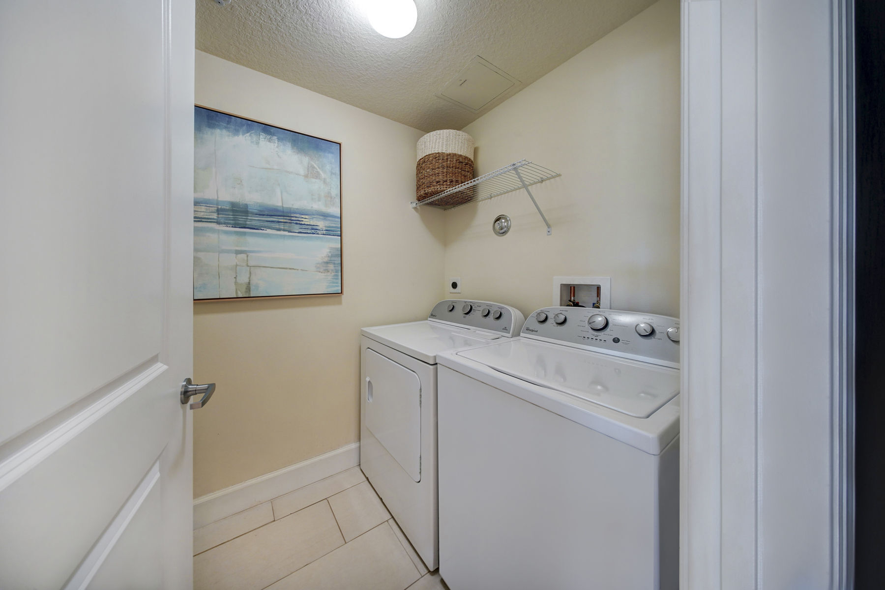 Solle Davie Luxury Apartments Image 40
