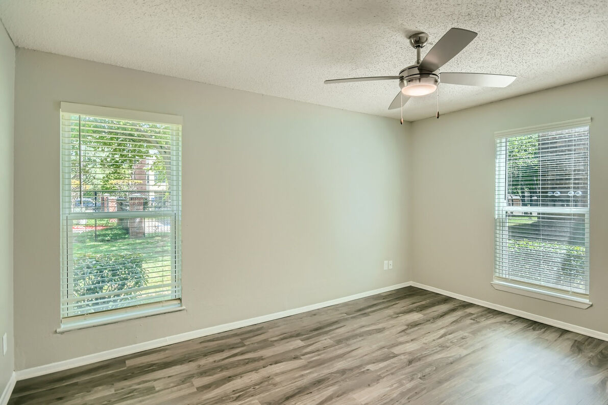 Villas at Waterchase Apartments bedroom - Lewisville, TX