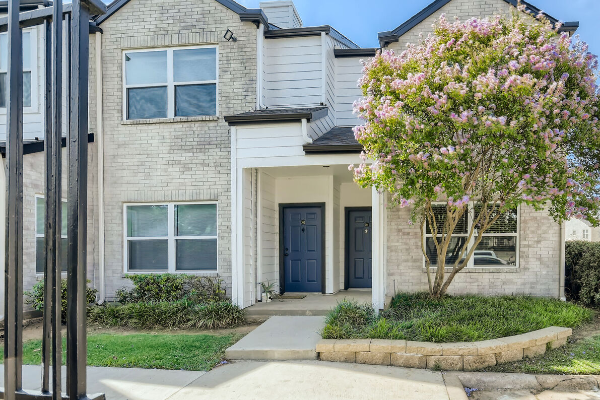 The Tallows Apartments renovated exterior - Carrollton, TX