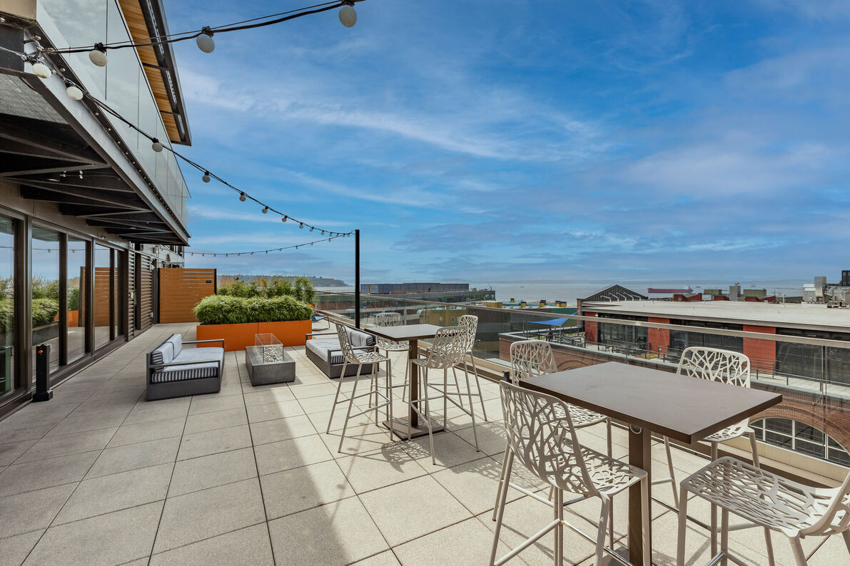 Rooftop lounge