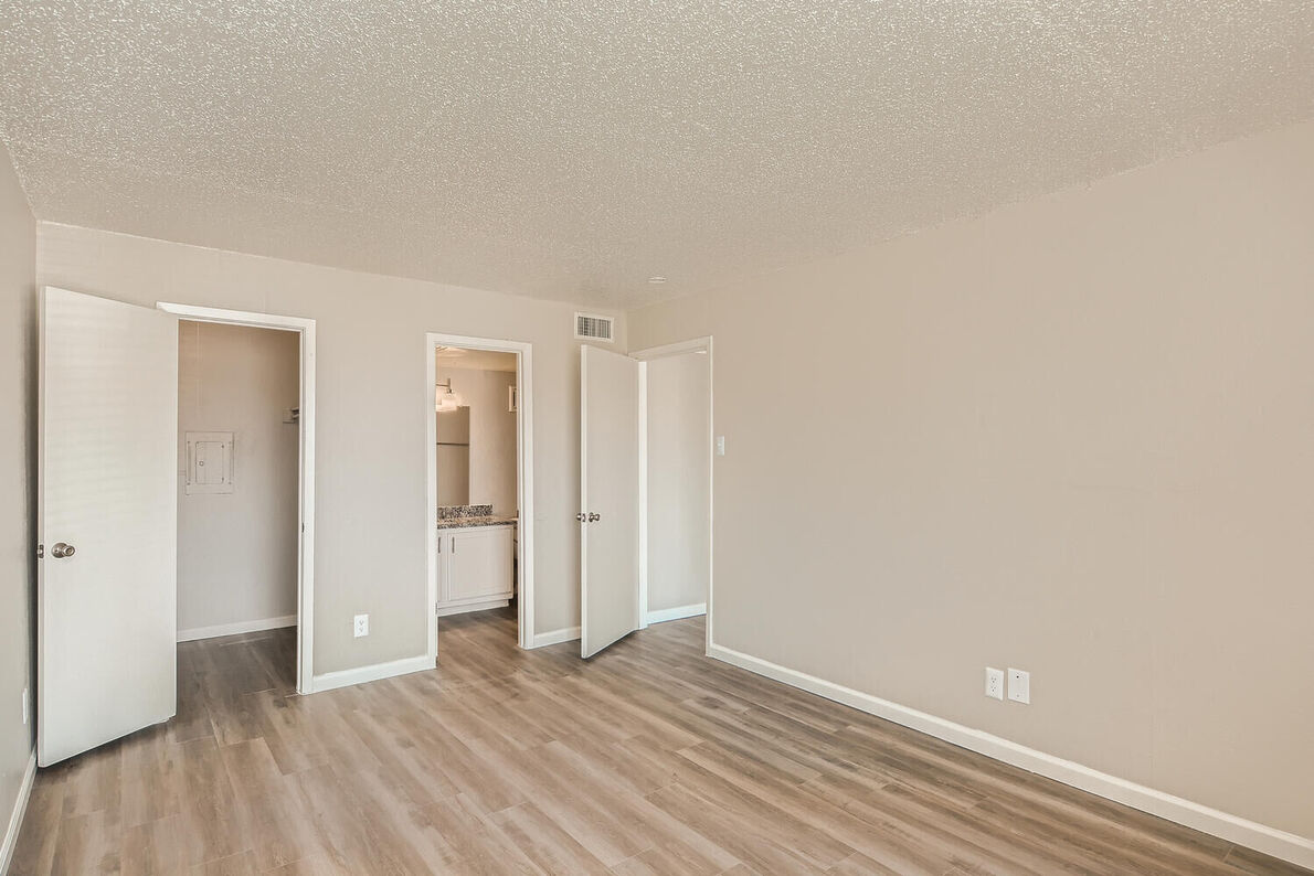 The Leighton Apartments renovated 2-bedroom interior - Plano, TX