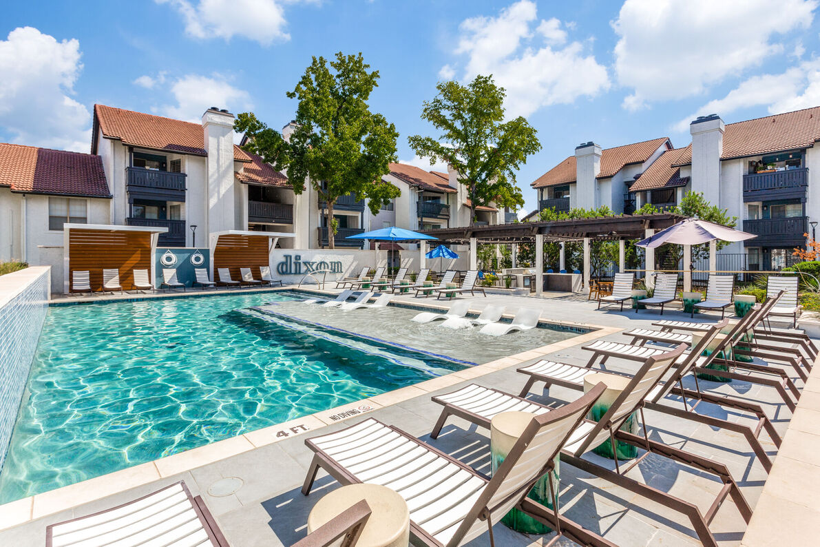 Dixon at Stonegate resort-style pool with beach entry - Fort Worth, TX