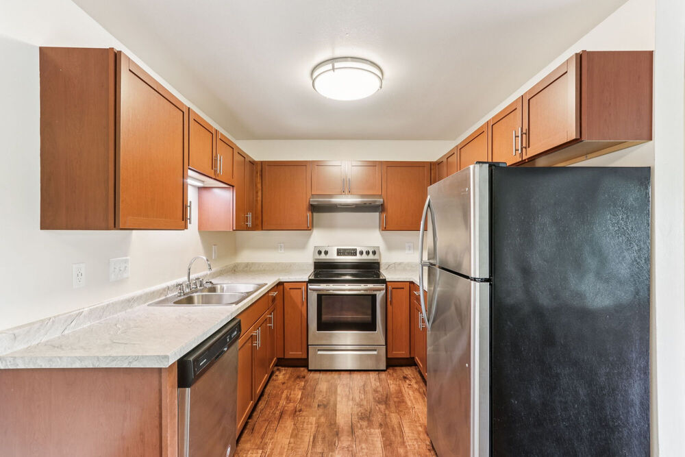 WOODFIELD HEIGHTS APARTMENTS