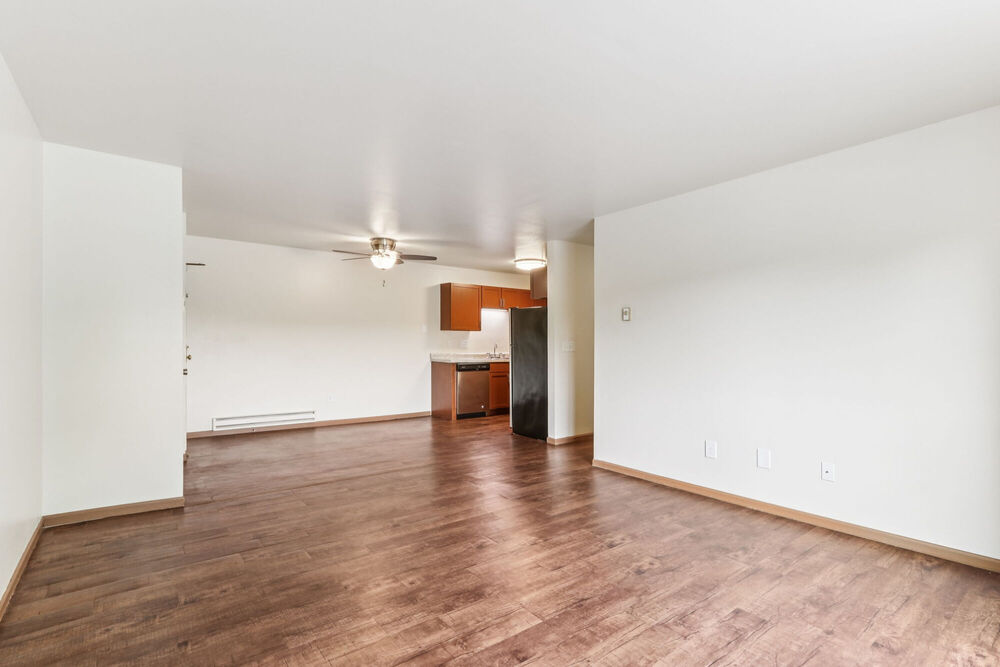 WOODFIELD HEIGHTS APARTMENTS