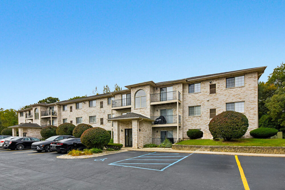 MAPLE LEAF APARTMENTS