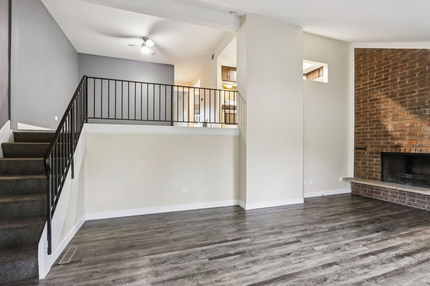 CRYSTAL LAKE APARTMENTS