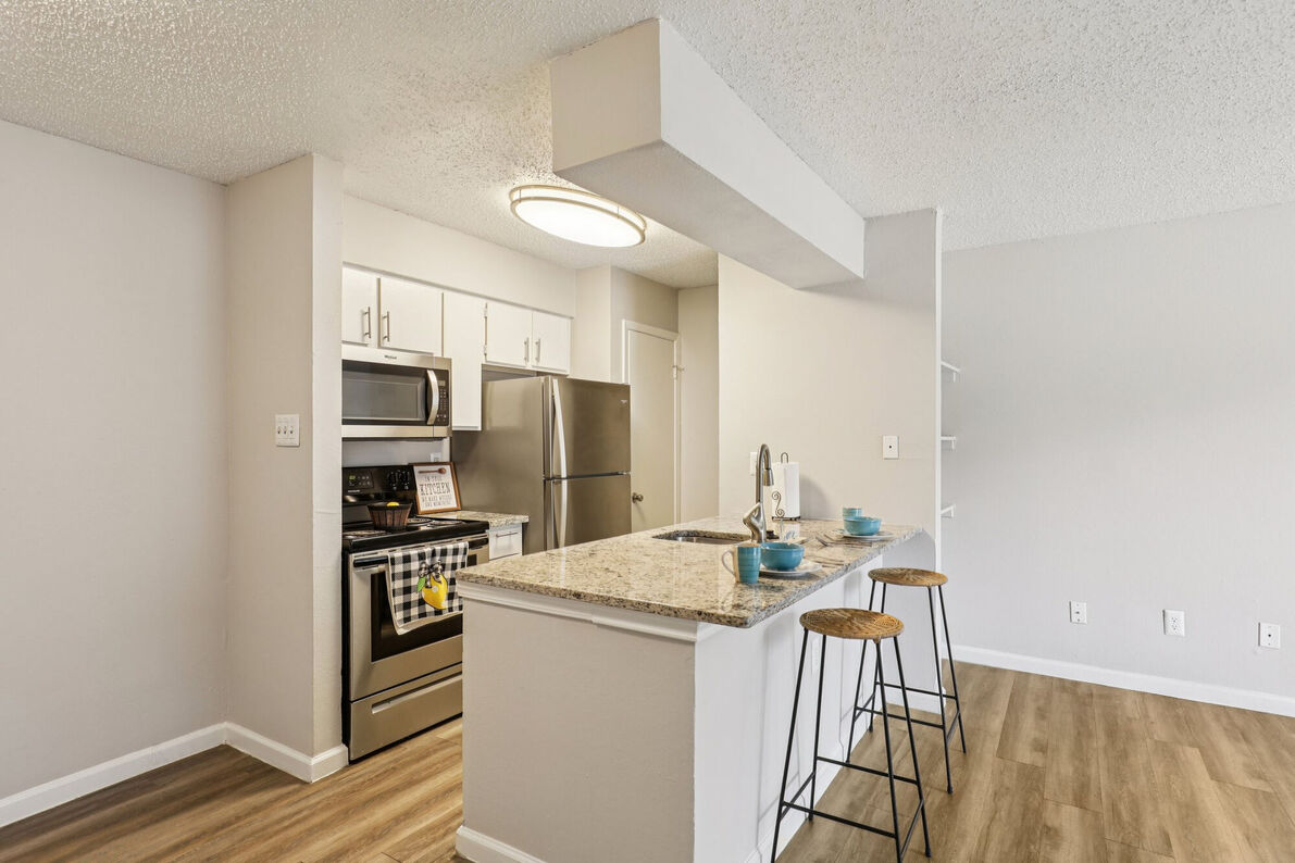 Claro Court Apartments kitchen interior - Dallas, TX