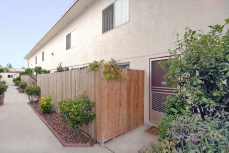 Banner Circle Apartments Long Beach Ca Apartments For Rent
