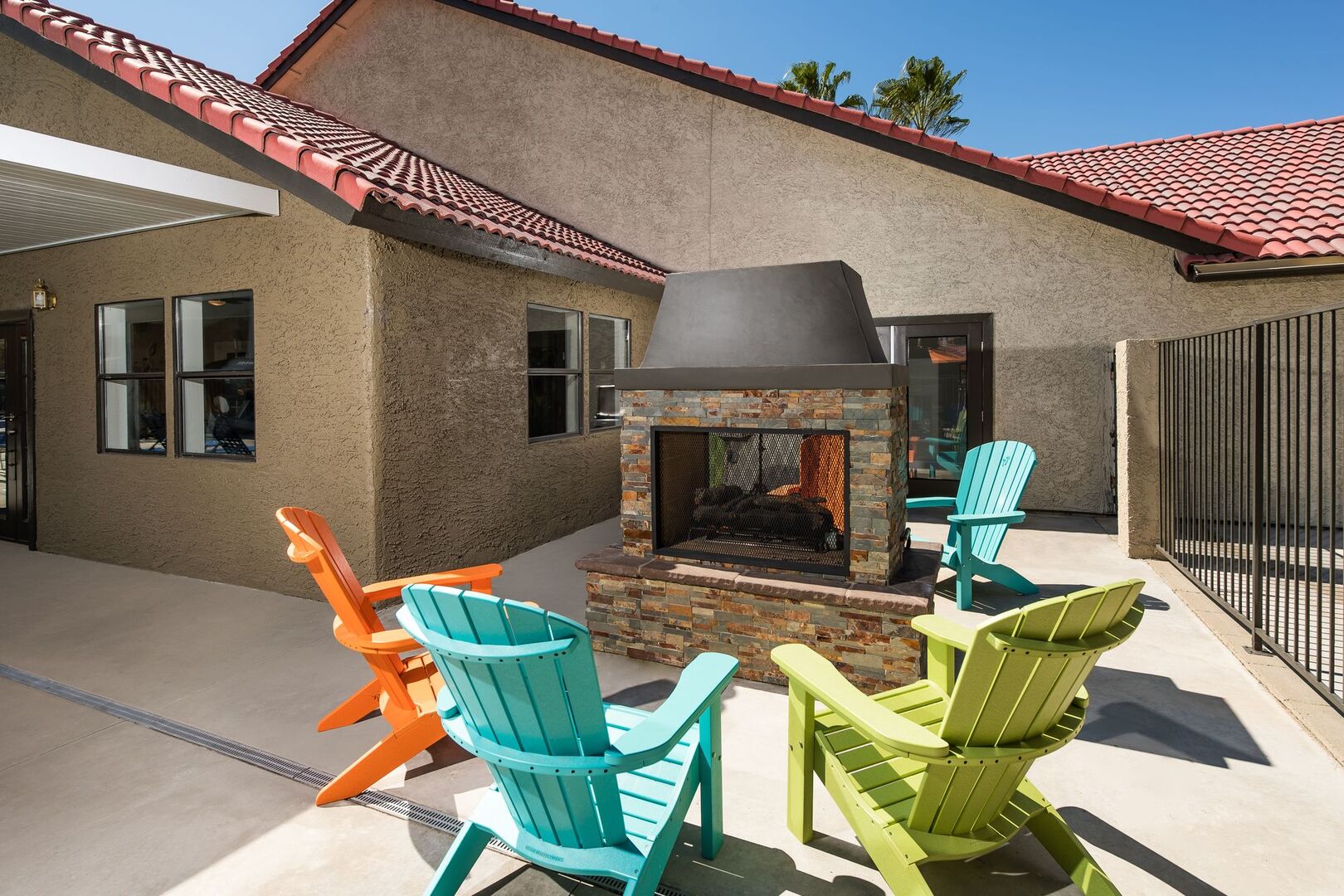 Photo Gallery of 5400 Mountain Vista Apartments Las Vegas