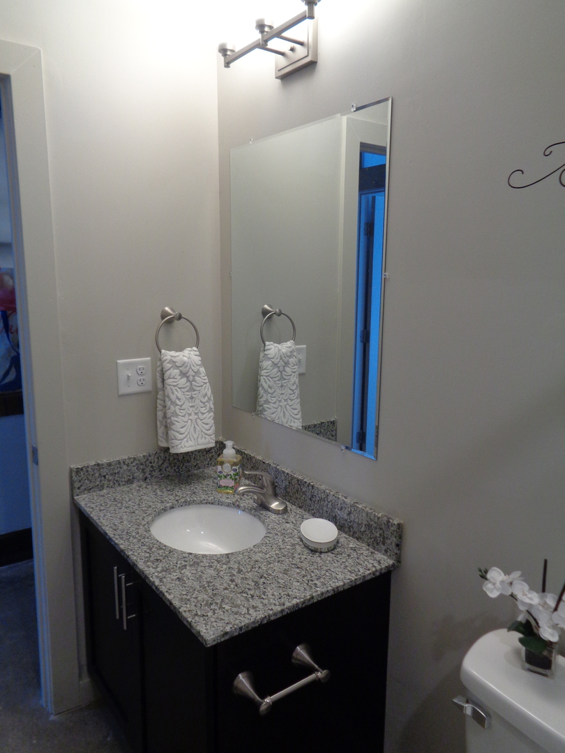 PHILLIPS LUXURY APARTMENTS Photo Gallery Fort Dodge, IA Apartment