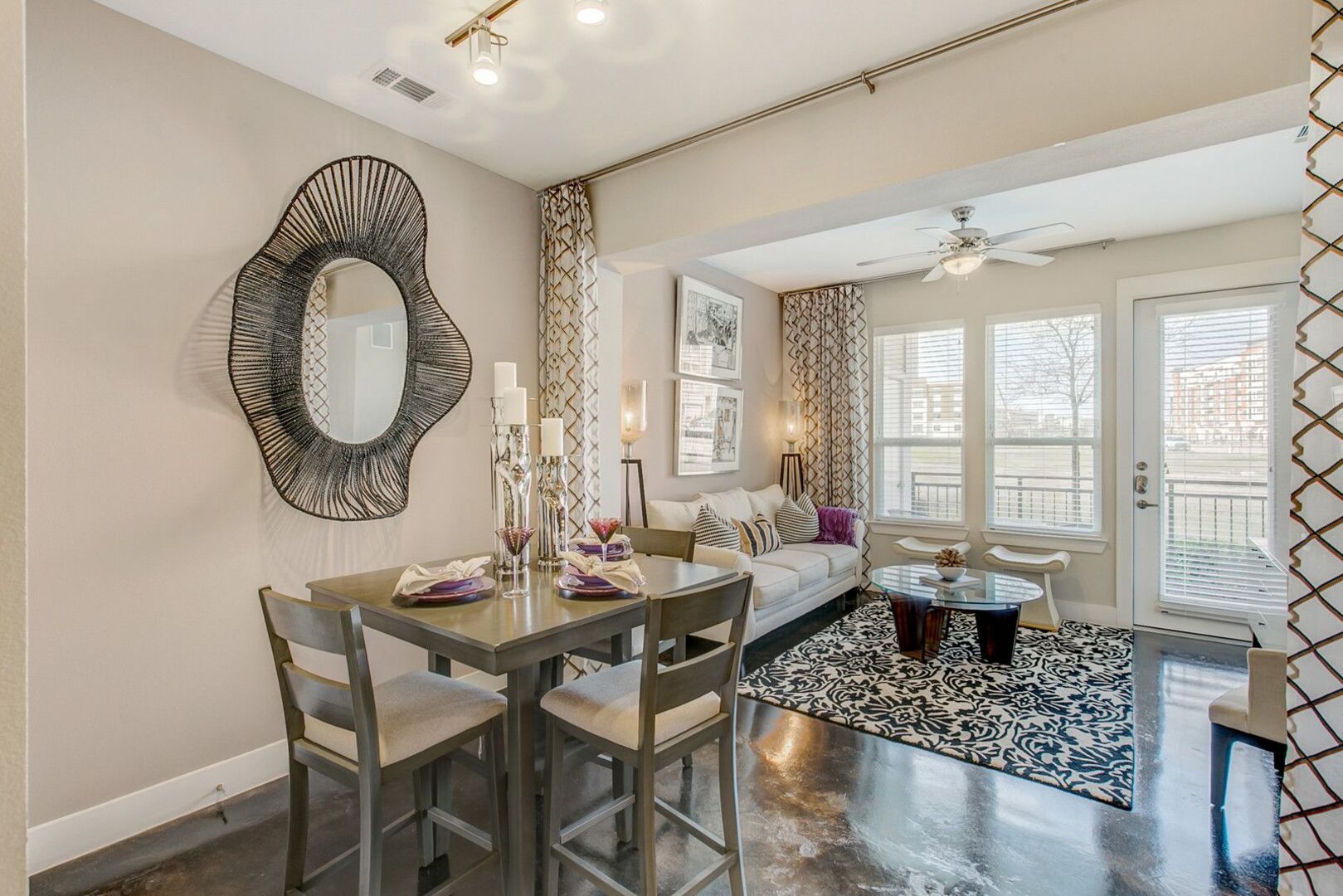 Las Colinas Apartments Lake Carolyn | Lakeside Urban Center Photos