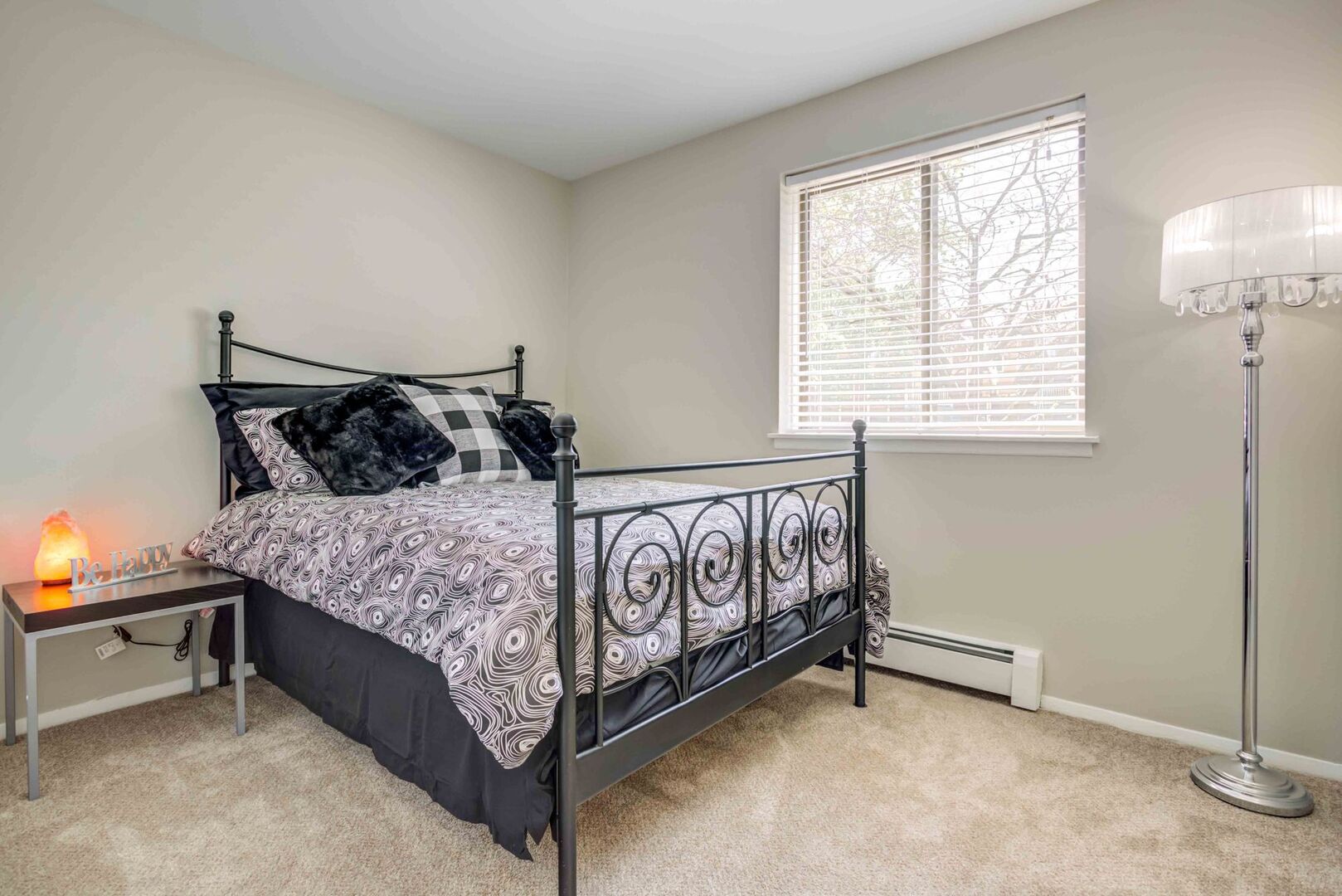 Apartments for Rent in Glendale Heights, IL | Ellyn Crossing - Home