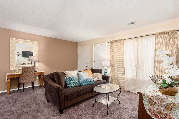 Lake Eden Apartments and Townhomes