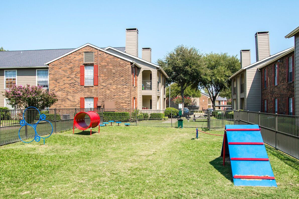 Villas at Waterchase Apartments dog park - Lewisville, TX