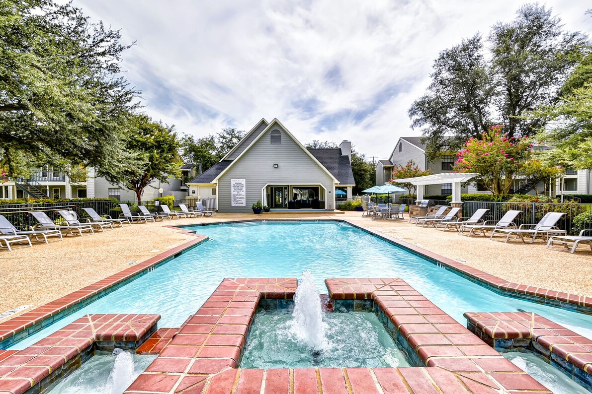 Fieldcrest Apartments community pool - Carrollton, TX
