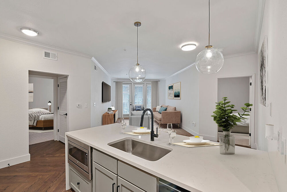 luxury apartments for rent near me in houston tx; best apartments in houston; downtown houston apartments