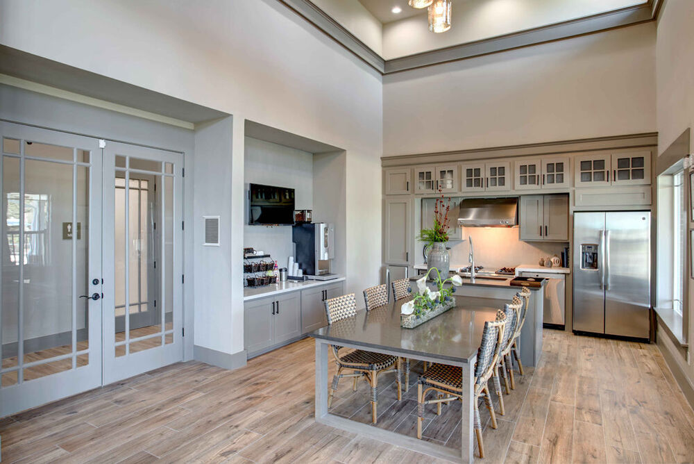 luxury apartments for rent near me in dickinson tx; best apartments in dickinson; league city apartments